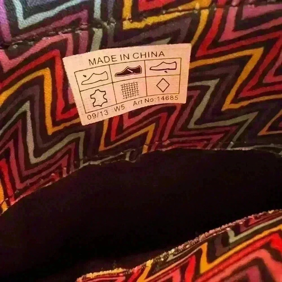 Crocs Adela suede boots size 5 women’s, winter cold wear, GUC - Picture 4 of 7